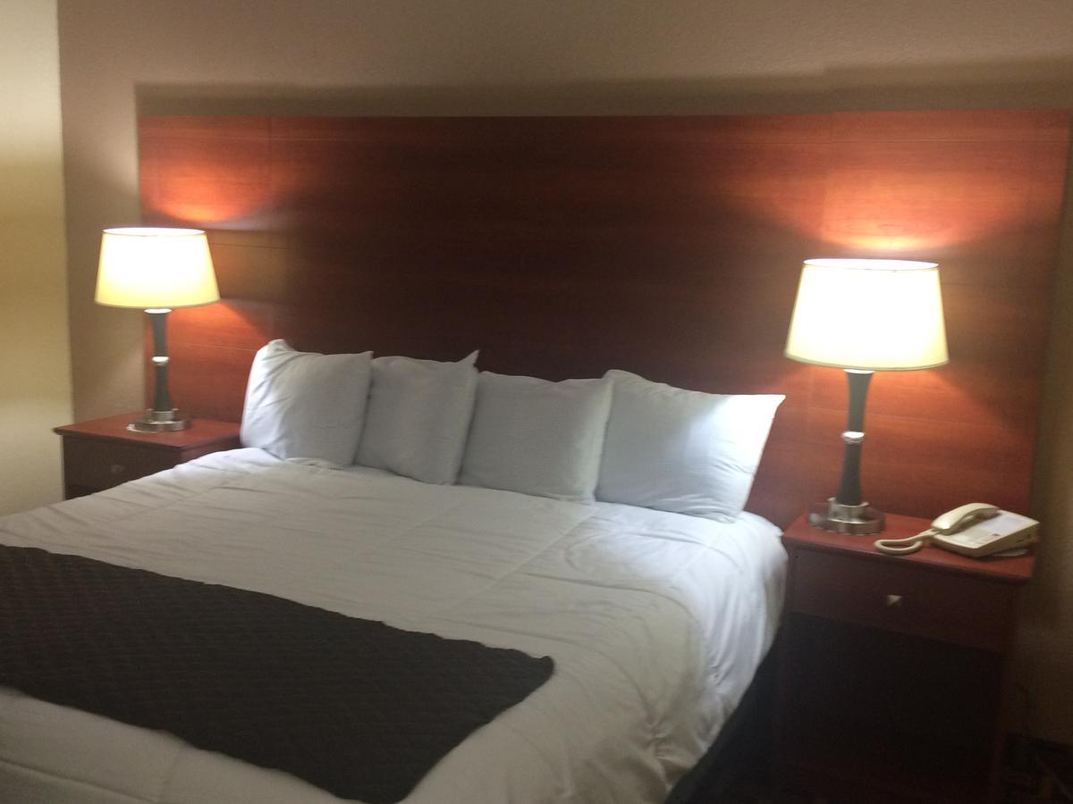 Baymont By Wyndham Paducah Hotel Buitenkant foto
