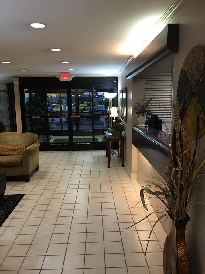 Baymont By Wyndham Paducah Hotel Buitenkant foto