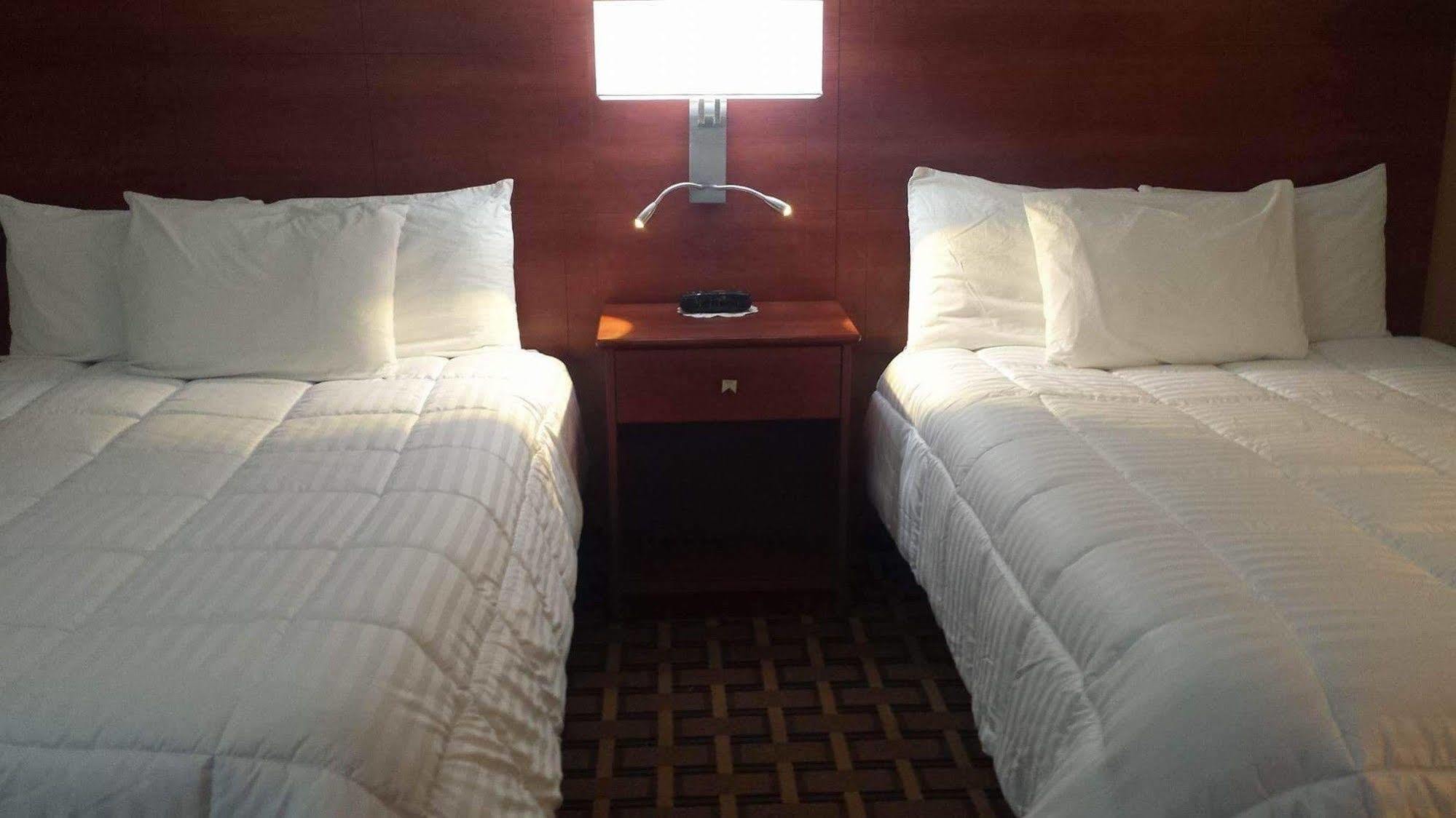 Baymont By Wyndham Paducah Hotel Buitenkant foto